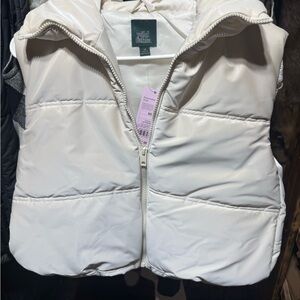 Wild Fable Women's Cream Puffer Vest
